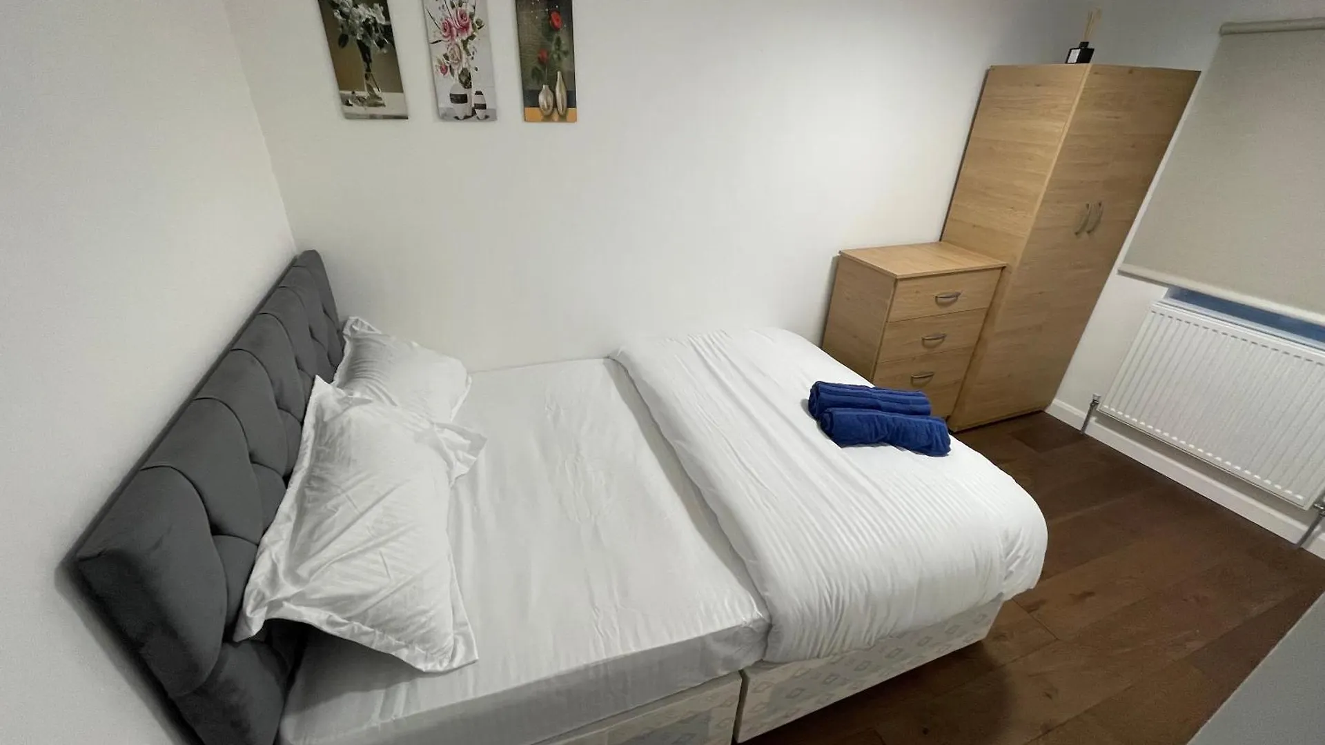 London Two Bedroom Central Location Modern Flat Stratford Apartment