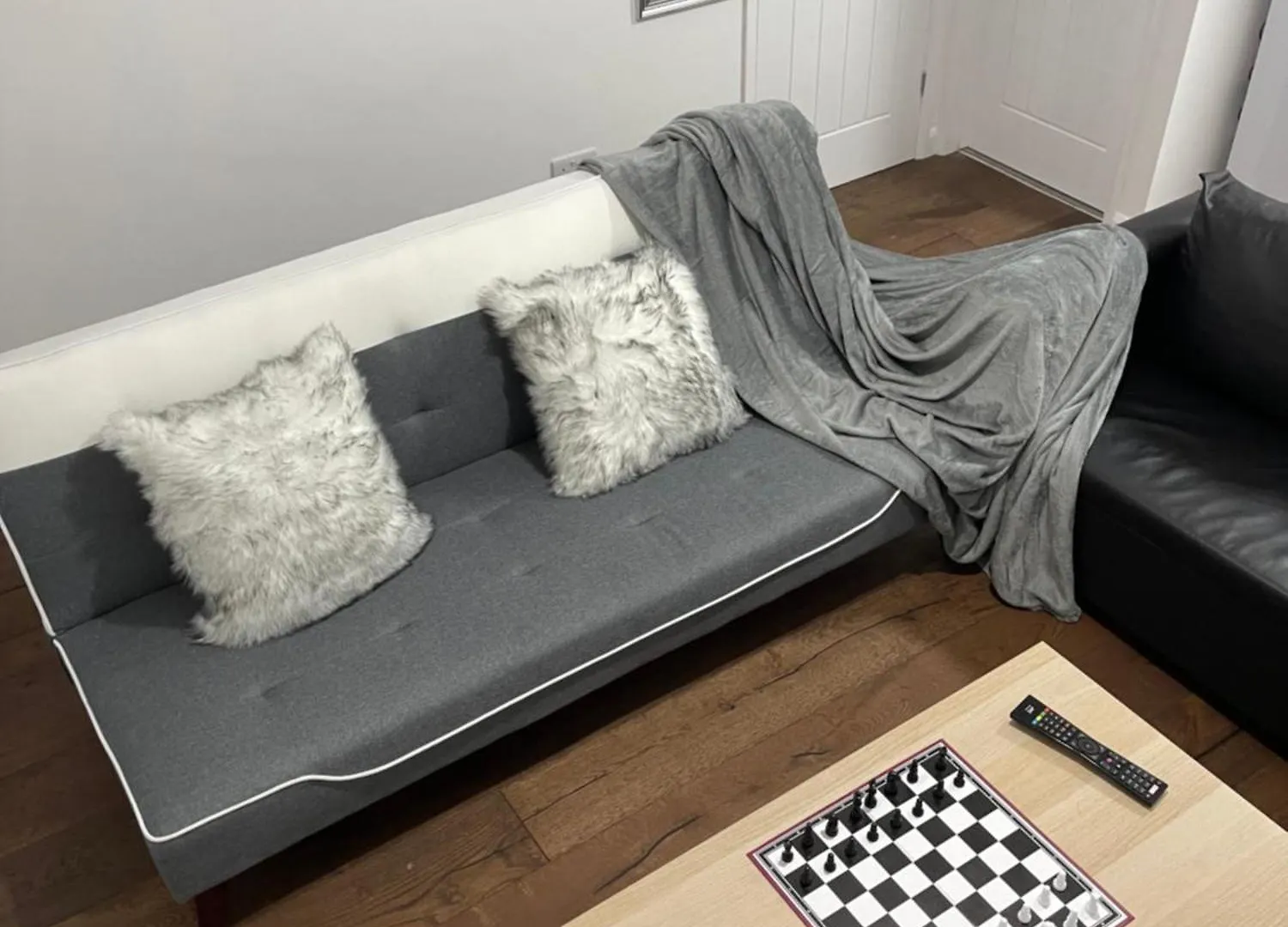 London Two Bedroom Central Location Modern Flat Stratford